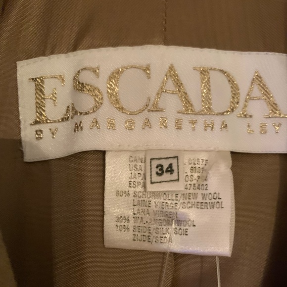 2X “HOST PICK” Vintage Escada Jacket